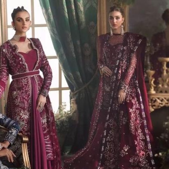 Republic womenswear (Un Oillet) from Claire de lune wedding collection - Picture 8 of 9